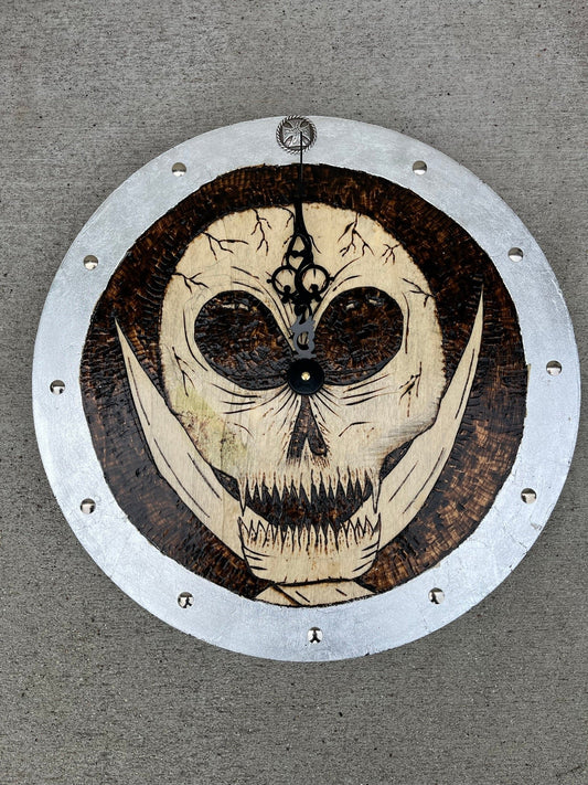 "Jolly Roger" Wood Pyrography Clock